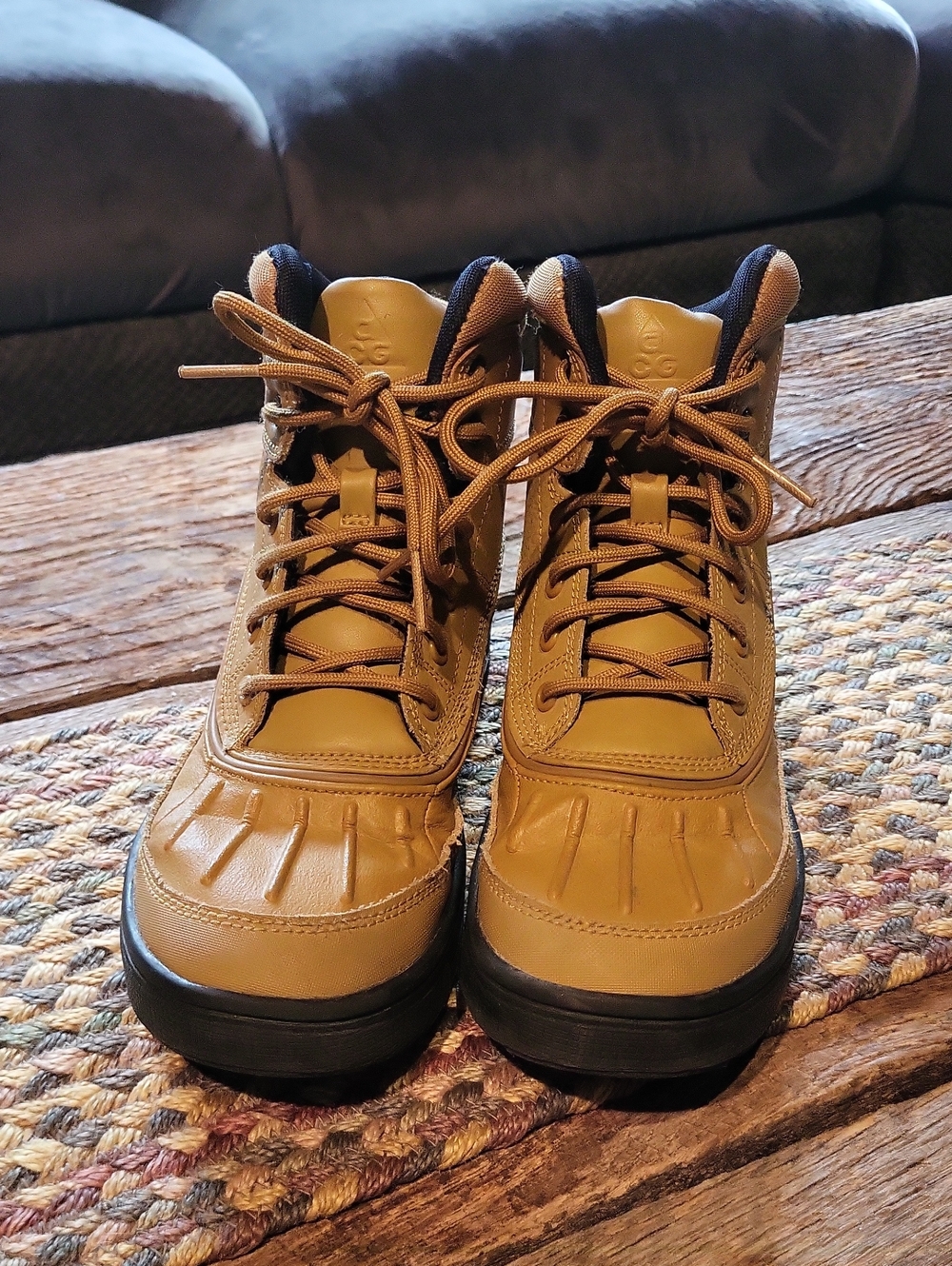 Nike Kids Brown Lace-Up Woodside Boots with Black Soles